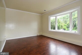 13303 Huntington Ln in Woodbridge, VA - Building Photo - Building Photo