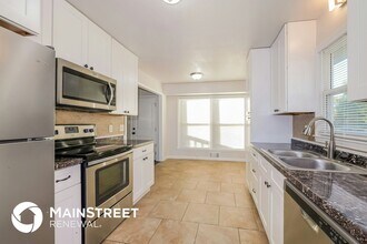 7809 E 127 Terrace in Grandview, MO - Building Photo - Building Photo