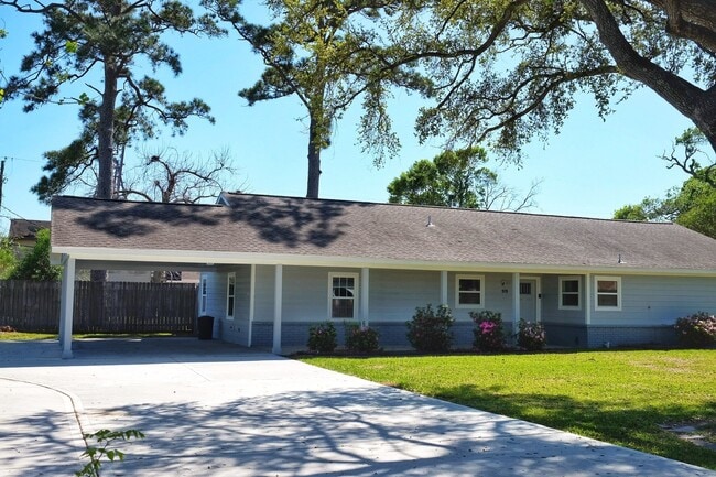 property at 519 N Shady Ln