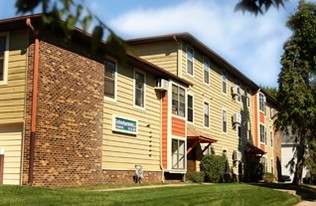 Cedarwood Apartments in West Lafayette, IN - Building Photo