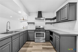1524 E Avenue B in Temple, TX - Building Photo - Building Photo
