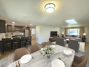 8431 N General Grant Way in Spokane, WA - Building Photo - Building Photo