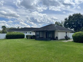 4078 Pebble Brooke Circle South in Orange Park, FL - Building Photo