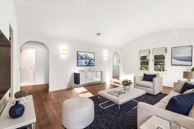 5432 Buffalo Ave in Los Angeles, CA - Building Photo - Building Photo