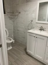 5632 Beacon St, Unit 1 in Pittsburgh, PA - Building Photo - Building Photo