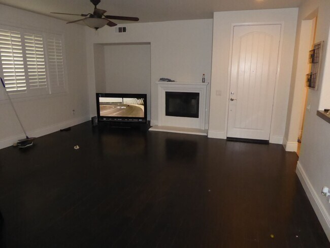 28383 Casselman Ln in Santa Clarita, CA - Building Photo - Building Photo