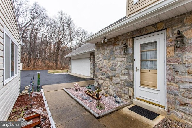 property at 2323 Elizabeth Ave
