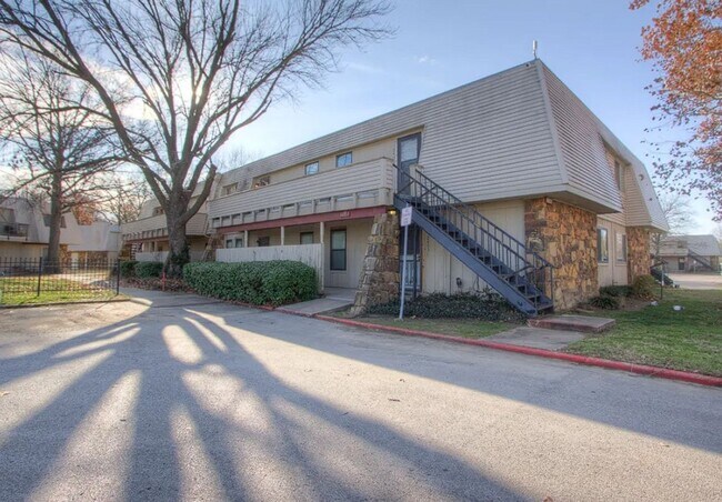 property at 6603 S Zunis Ave