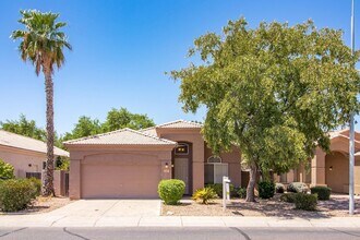 230 S Pineview Pl in Chandler, AZ - Building Photo - Building Photo