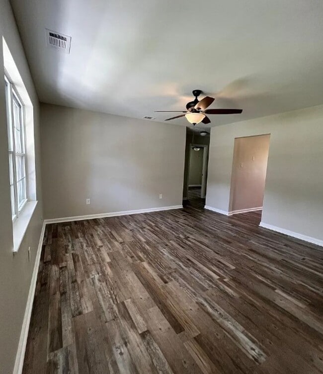 301 Hickory St in Springfield, GA - Building Photo - Building Photo