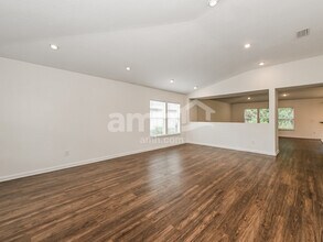 5283 Cypress Links Blvd in Elkton, FL - Foto de edificio - Building Photo