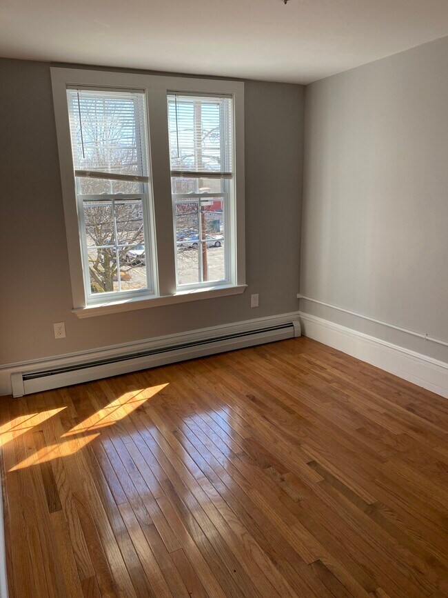 55 Marshall St in Somerville, MA - Building Photo - Building Photo