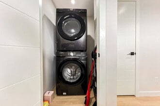 9539-9150 150 St NW in Edmonton, AB - Building Photo - Building Photo