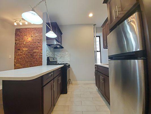 property at 2876 Jerome Ave