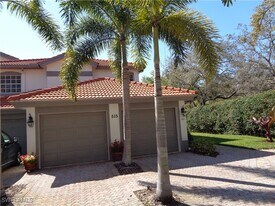 515 Laguna Royale Blvd in Naples, FL - Building Photo