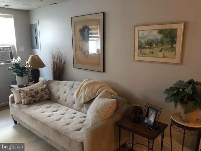 720 S Sheridan St in Philadelphia, PA - Building Photo - Building Photo
