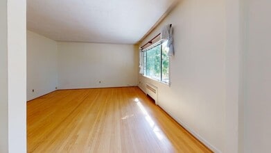 2105 W 47th Ave in Vancouver, BC - Building Photo - Building Photo
