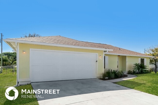 785 2nd Pl SW in Vero Beach, FL - Building Photo - Building Photo