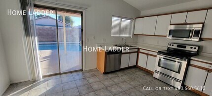 8339 W Elm St in Phoenix, AZ - Building Photo - Building Photo