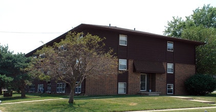 205 NE Trilein Dr in Ankeny, IA - Foto de edificio - Building Photo