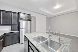 17624 SW 149th Pl in Miami, FL - Building Photo - Building Photo