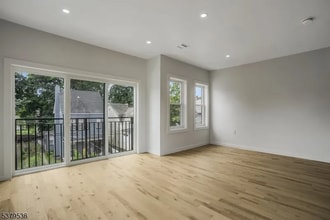15 Voorhees St in Newark, NJ - Building Photo - Building Photo