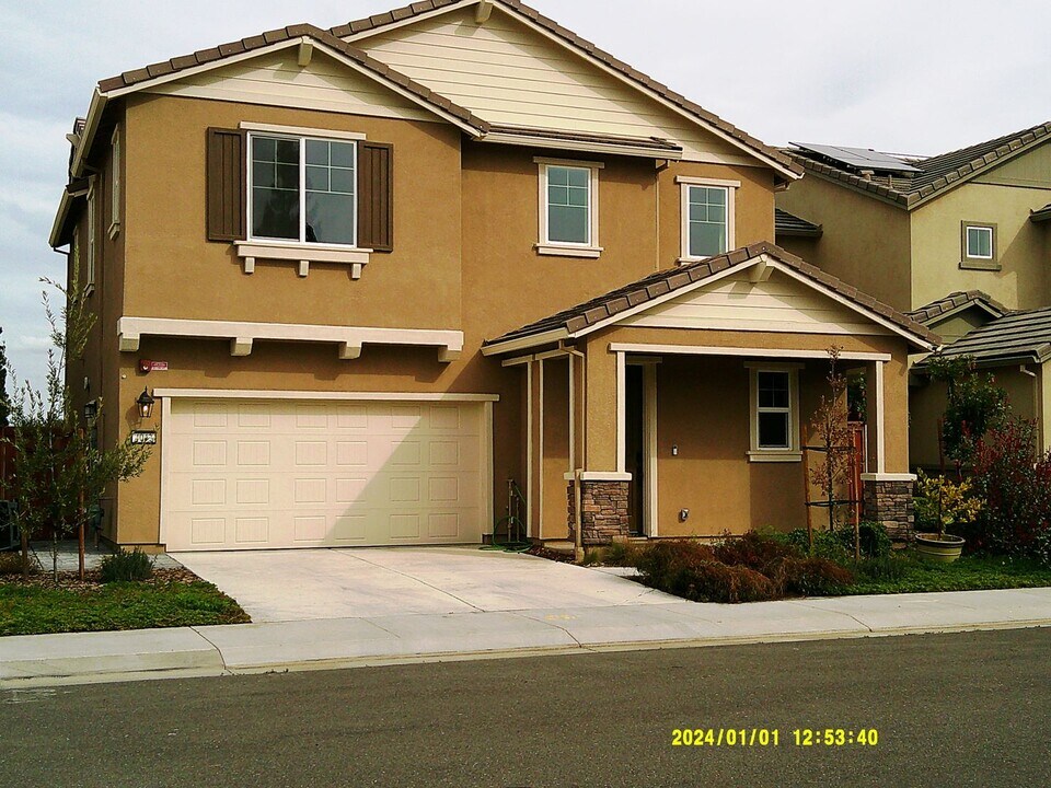 4042 Aliki Ct in Vacaville, CA - Building Photo