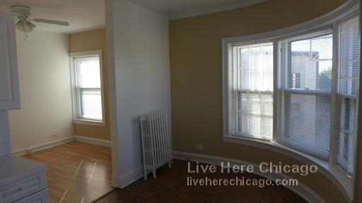 8557 Niles Center Rd in Skokie, IL - Building Photo