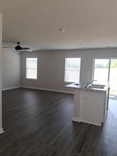 33 River Grass Dr in Lincoln, AL - Foto de edificio - Building Photo