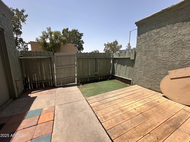 property at 14013 N 54th Ave
