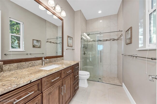 3254 Lakeview Dr in Naples, FL - Building Photo - Building Photo