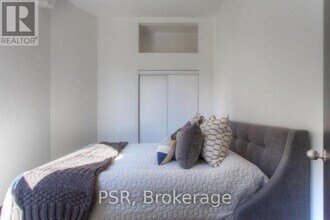 260-260 Sherbourne St in Toronto, ON - Building Photo - Building Photo