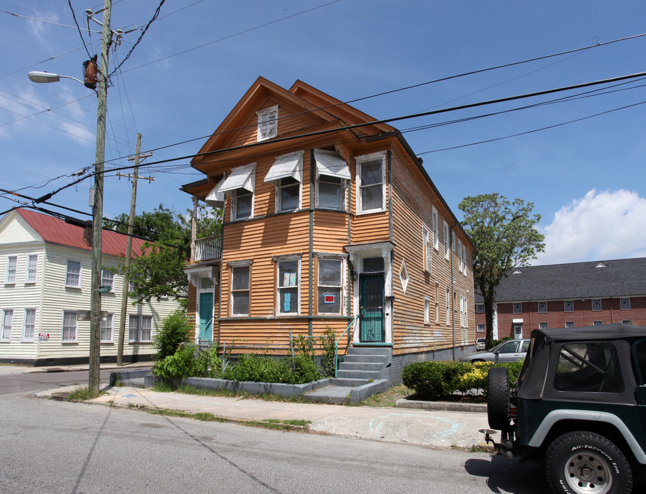 72 Amherst St in Charleston, SC - Building Photo