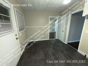 5555 Wayneland Dr in Jackson, MS - Building Photo - Building Photo