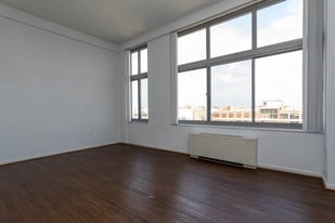 Newport West in Washington, DC - Building Photo