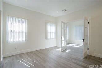 86 N Catalina Ave-Unit -1 in Pasadena, CA - Building Photo - Building Photo