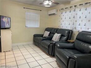 2305 Clifford St in Ft. Myers, FL - Building Photo - Building Photo