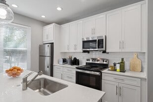 Mirador at Peachtree in Atlanta, GA - Building Photo