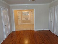 4001 Austin St photo'