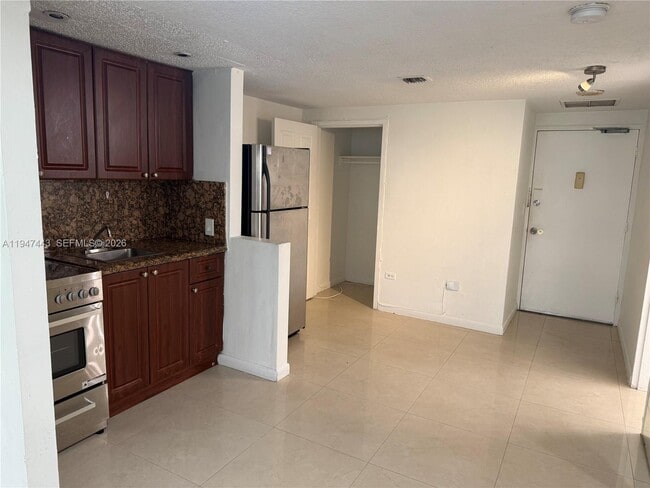 property at 825 Brickell Bay Dr