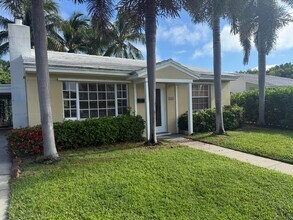 245 Cortez Rd in West Palm Beach, FL - Building Photo - Building Photo