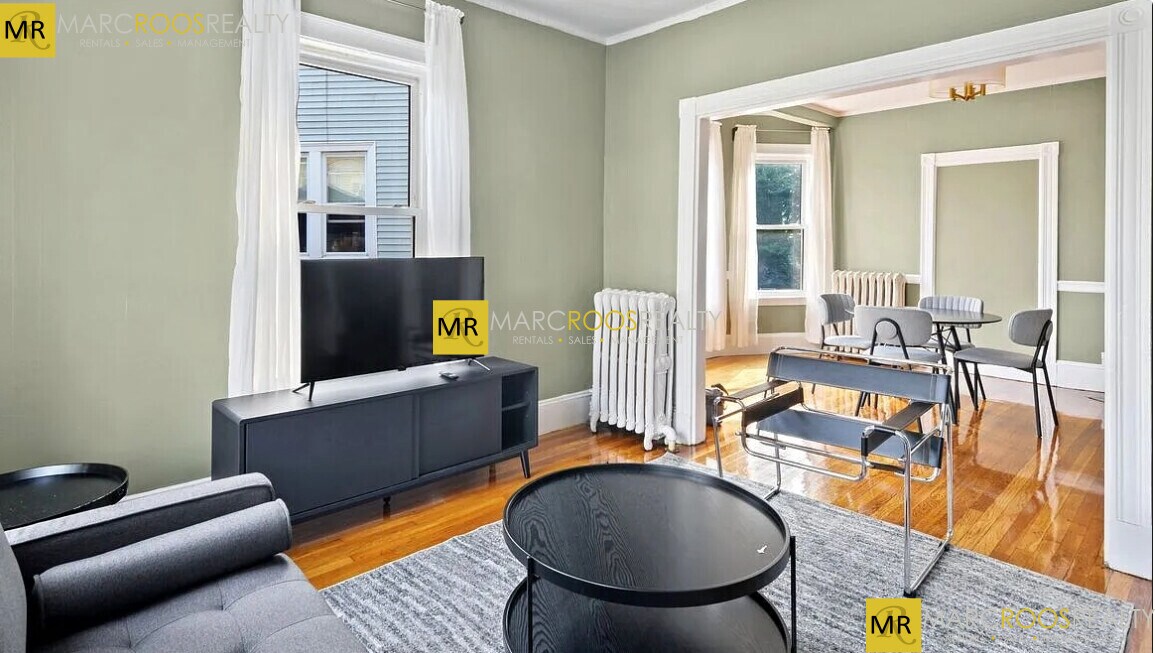 4 Haskell St, Unit 1 in Boston, MA - Foto de edificio