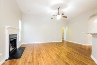 304 Cotton Bay Way in Simpsonville, SC - Building Photo - Building Photo