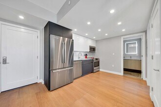 932 Broadway in Chelsea, MA - Building Photo - Building Photo