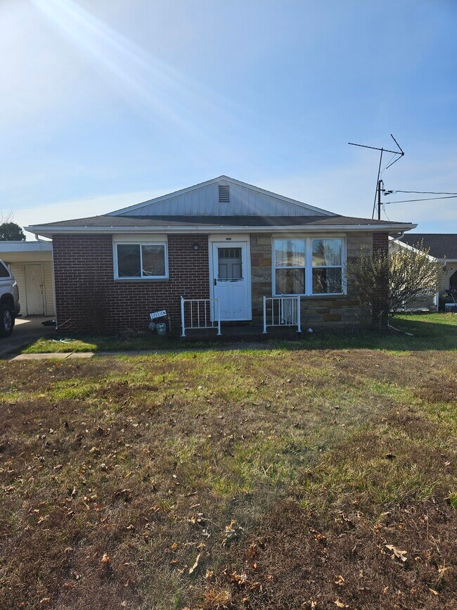 property at 1014 E 5th St