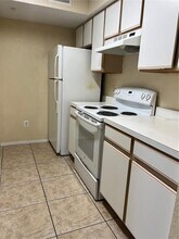 2208 Antigua Pl in Kissimmee, FL - Building Photo - Building Photo