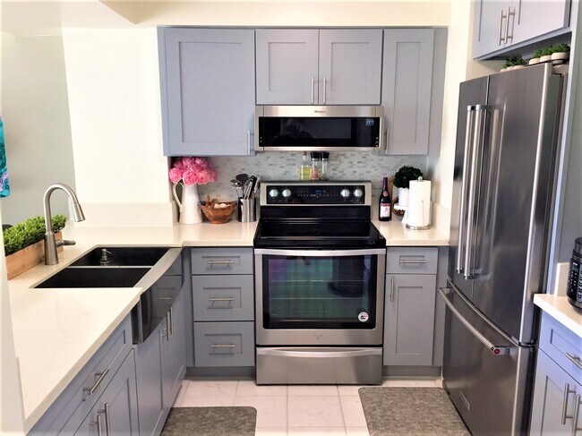 84-680-680 Kili Dr in Waianae, HI - Building Photo - Building Photo
