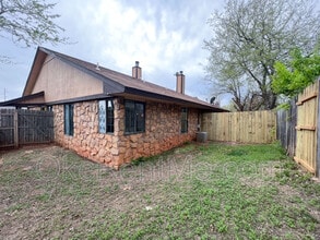 6801 Chisholm Ct in Oklahoma City, OK - Building Photo - Building Photo