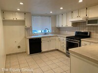 1608 Cottonwood Ct S photo'