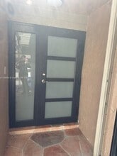 685 NE 206th Terrace in Miami, FL - Building Photo - Building Photo